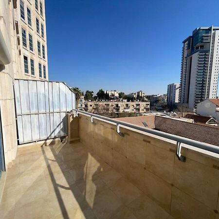 Beautiful Apartment In Center Of Jerusalem Exterior foto